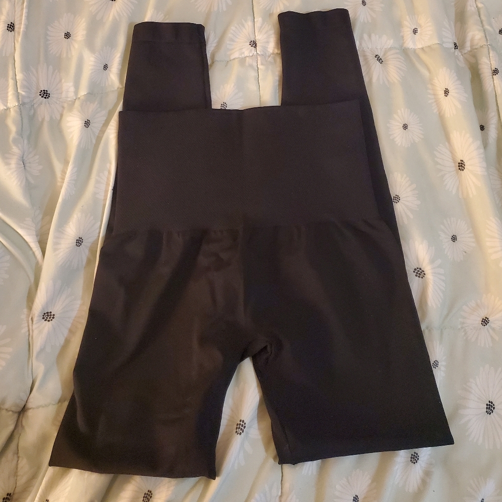 Assets by Spanx black legging